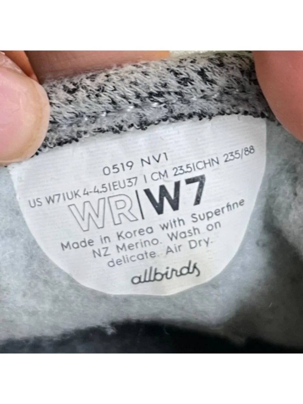 Allbirds Wool Runners Womens Size 7 Gray White Athletic Walking Shoes Sneakers